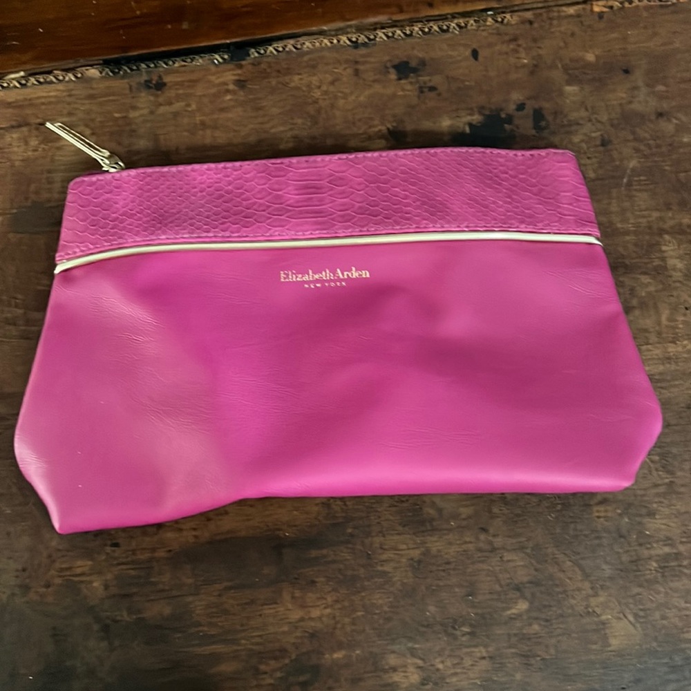 Elizabeth Arden Vintage Cute Pink Make Up Bag
